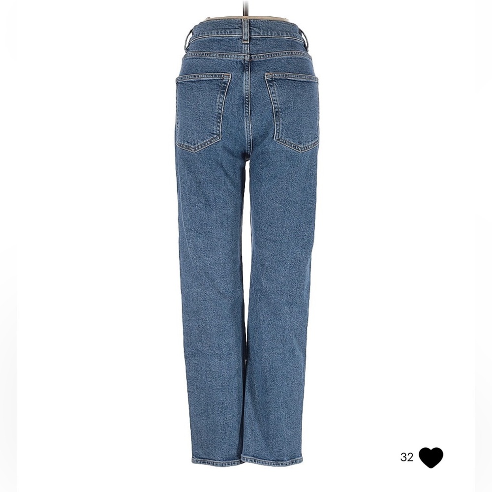 Excellent condition, traditional blue jeans